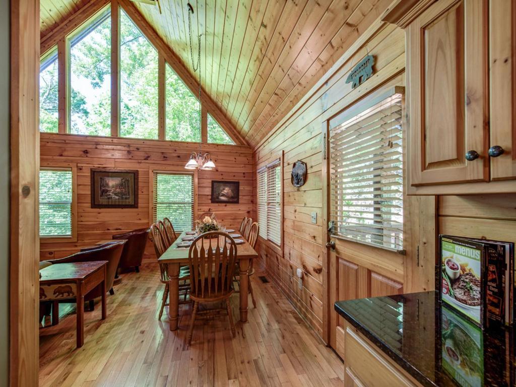 Bear'S Corner, 3 Bedrooms, Wifi, Pool Table, Hot Tub, Wifi, Sleeps 10 Gatlinburg Exteriör bild