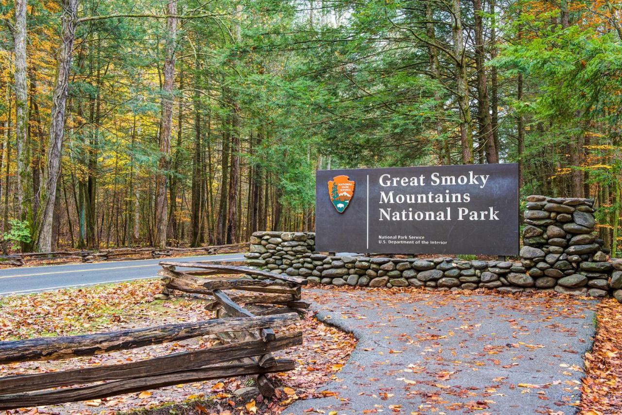 Bear'S Corner, 3 Bedrooms, Wifi, Pool Table, Hot Tub, Wifi, Sleeps 10 Gatlinburg Exteriör bild